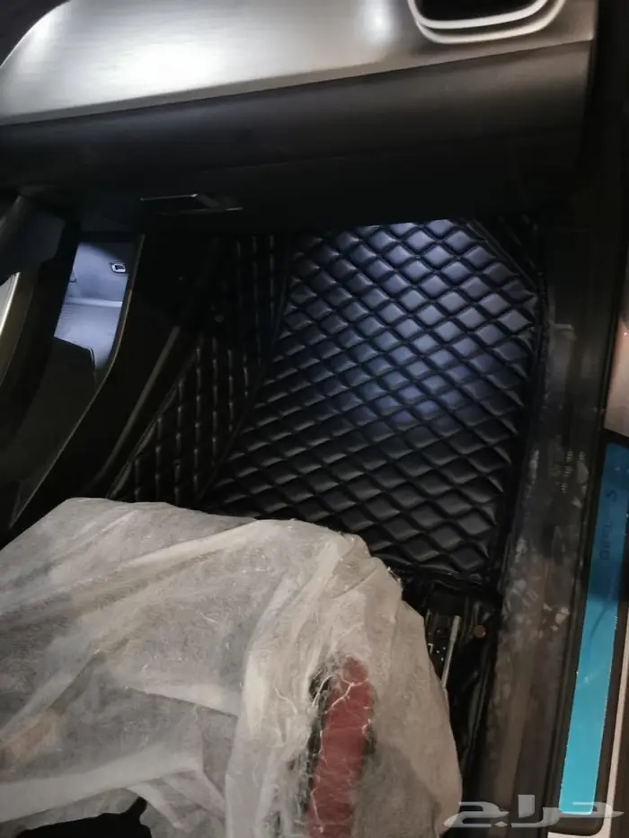 ارضيات جلد فاخره للسيارات 25