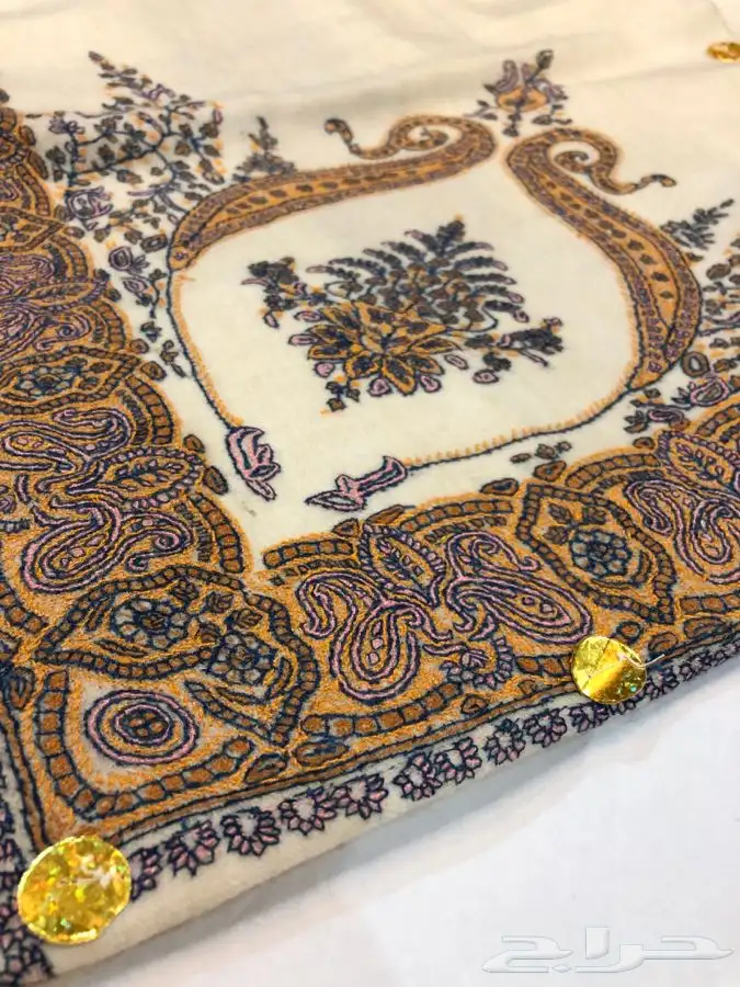 سعر تصفية ..شالات بشمينا تطريز يدوي 1