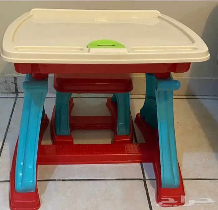 طاولة دراسة مع كرسي للاطفال . Children desk  chair Tengjia 2