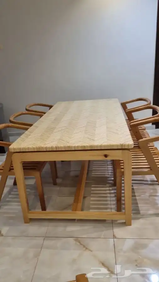 طاولة طعام خشب طبيعي 0