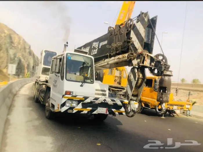 ايجار كرين 25 طن لتعديل التريلات خط الرياض 1