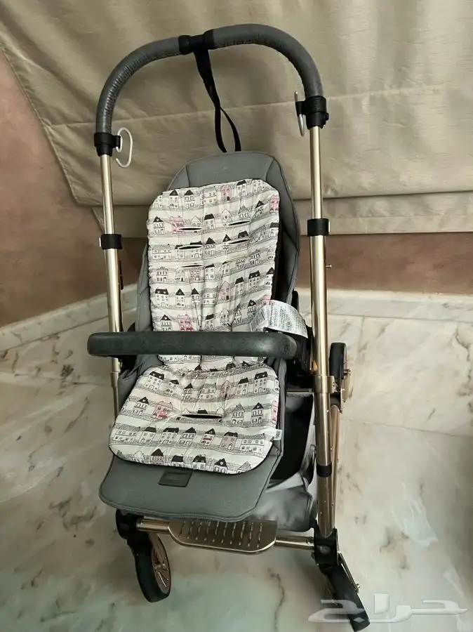 عربة اطفال ماماز و باباز 0