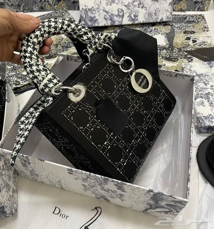 ماركه درجه اولى (شنط_شوزات) 72