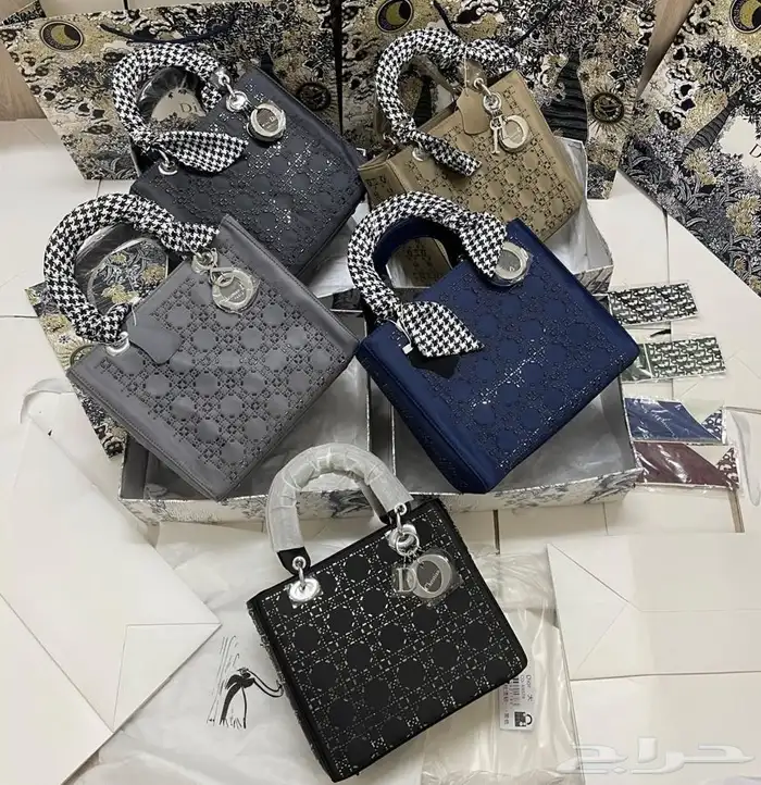 ماركه درجه اولى (شنط_شوزات) 76