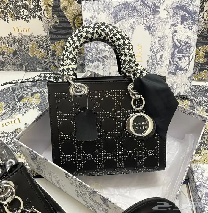 ماركه درجه اولى (شنط_شوزات) 70