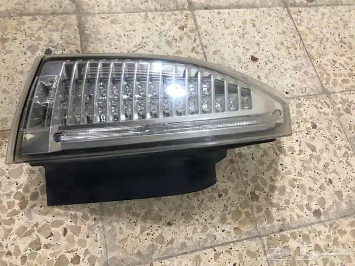 اسطب CTS ابيض من 2008 -2011 3