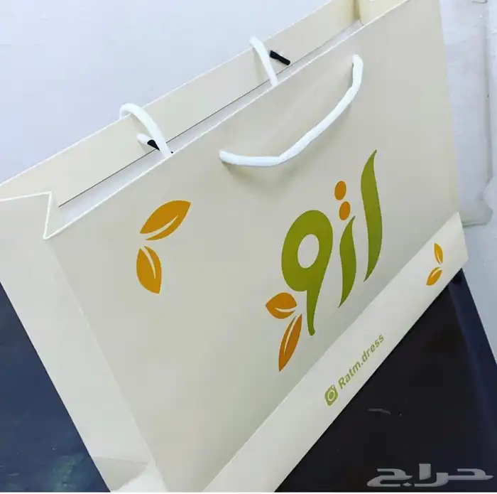 طباعة بوكسات عبايات لوقو جلد ليبل قماشي 28