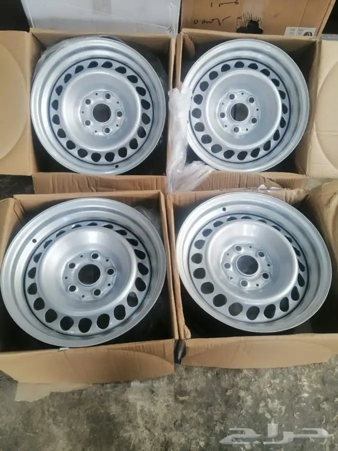 دمعه طقم هايلكس4 جنوط الدمعه باقي بالكرتون جديده موديل جديد 0