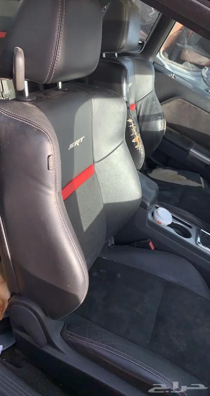 بيع قطع غيار تشالنجر Srt 2012 4