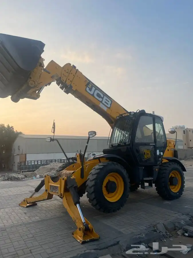 للايجار رافعه تلسكوبيه JCB بوم لودر 0