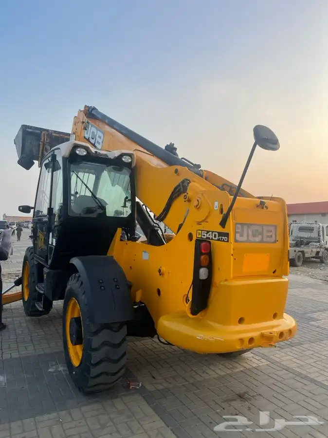 للايجار رافعه تلسكوبيه JCB بوم لودر 2