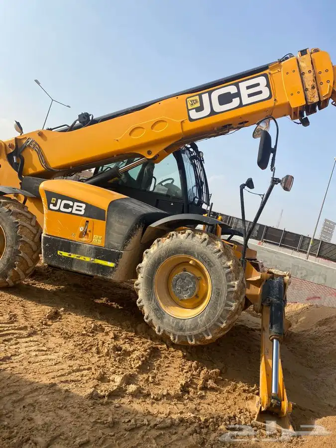 للايجار جي سي بي JCB تلسكوبي 1