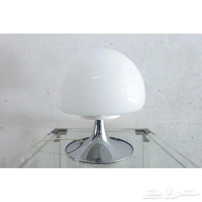 طقم نجفة اباجورة اضاءة طاولات وارضيات سويسرية ايطالية انتيك 22