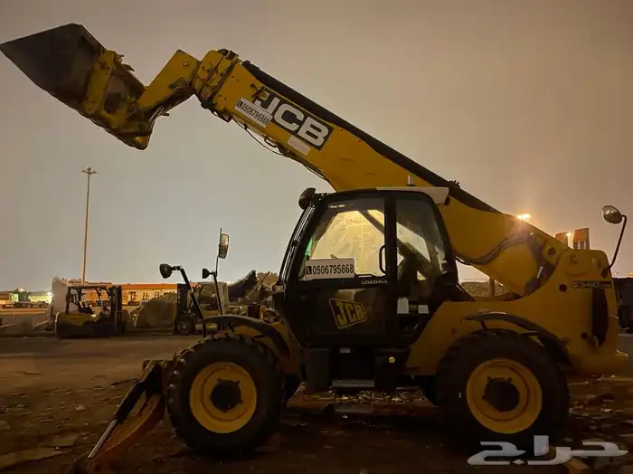 للايجار رافعه تلسكوبيه JCB بوم لودر 1