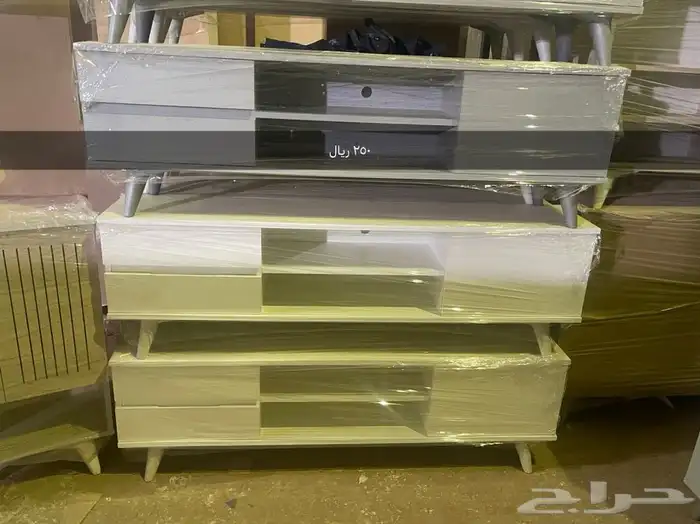 طاولات تليفيزيون خشبي عروض الخاص 15