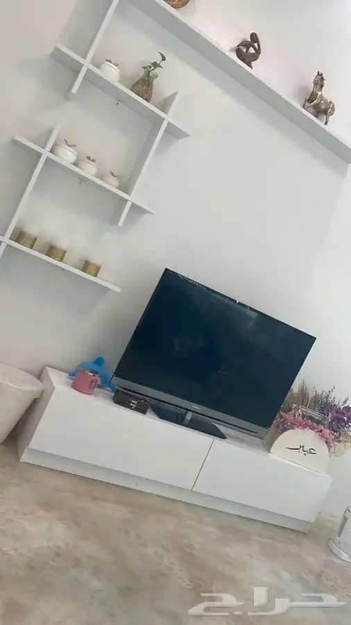 طاولات معلقه-طاولات تلفاز-مكتبة-طاولات وسط-ركن كوفي 36