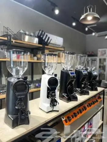 مكينة قهوة.سماور.ثلاجة عرض حلويات.فرن اونكس 19