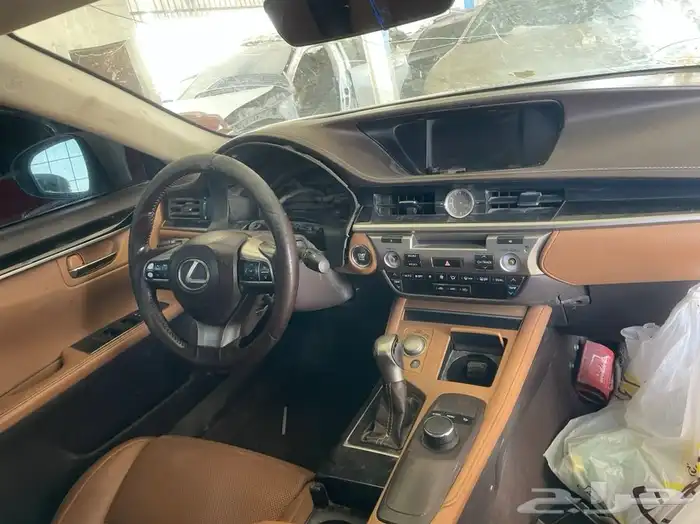 قطع غيار لكزس تويوتا 3