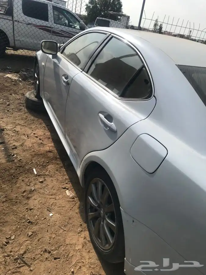 لكزس I s مديل 2008 سعودي السيارة بيع تشليح قطع غيار 3