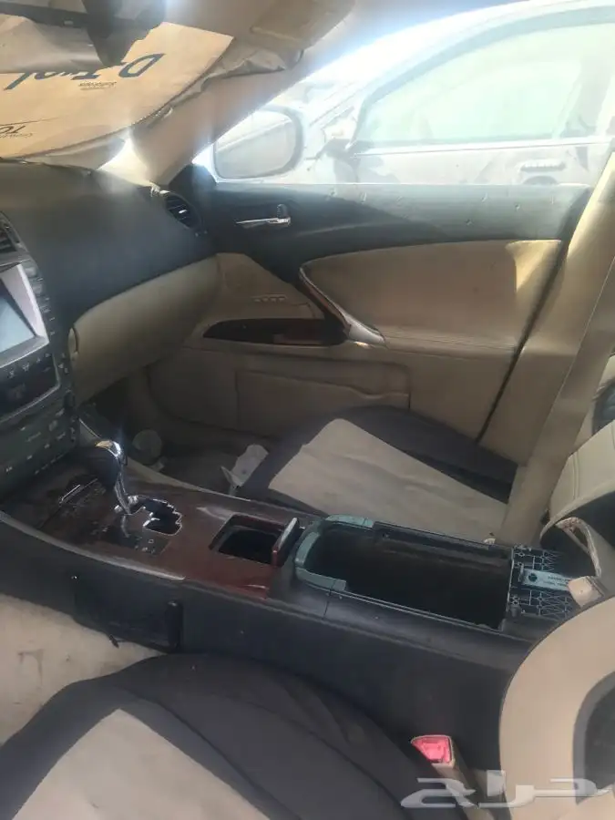 لكزس I s مديل 2008 سعودي السيارة بيع تشليح قطع غيار 10