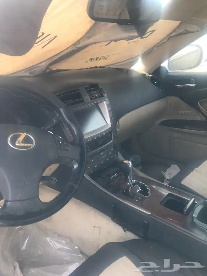 لكزس I s مديل 2008 سعودي السيارة بيع تشليح قطع غيار 4