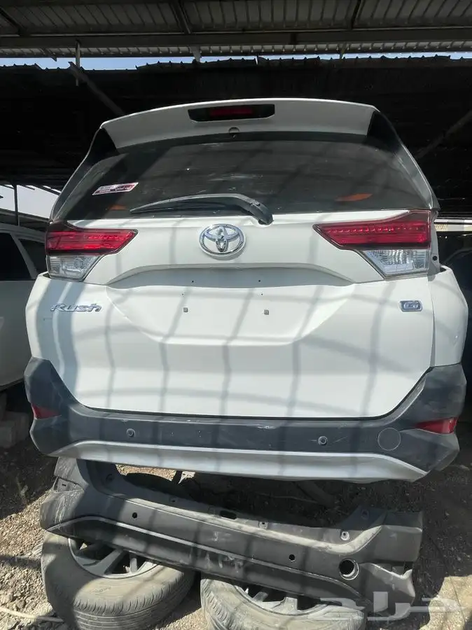 قطع غيار لكزس تويوتا 12