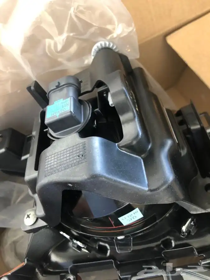 كشافات لاندكروزر اصلي 2012-2015 4