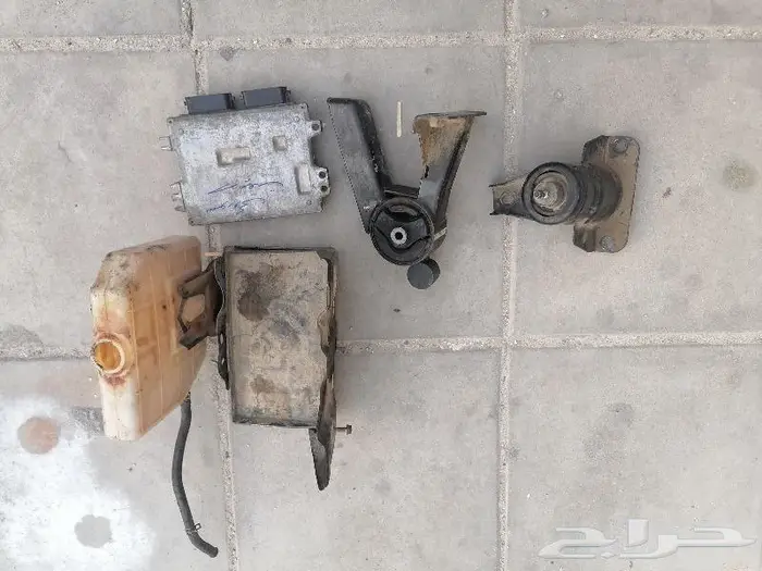 ماكينه وقير وكمبروسر .سزووكي سويفت كراسي قطع غيار فقط 4