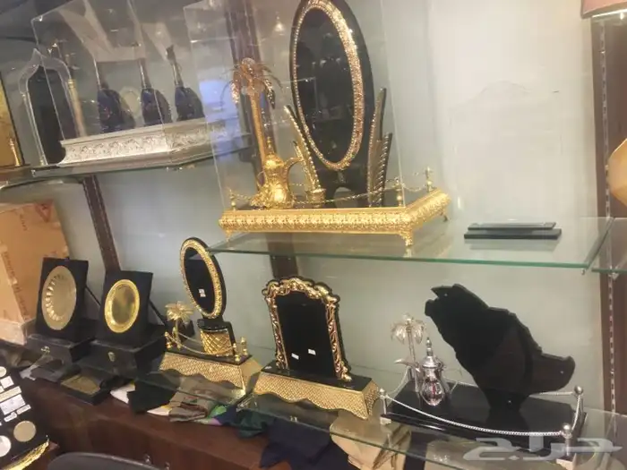 طباعة هدايا طباعة وتطريز تيشرتات وزي موحد كروت شخصية دروع 4