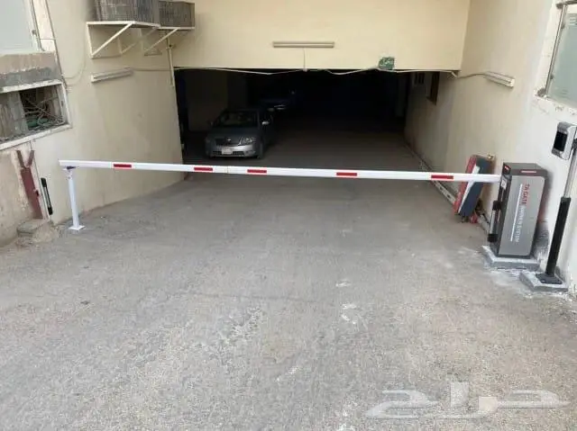بوابة مواقف سيارات بوابة جراجات دخول السيارات 3
