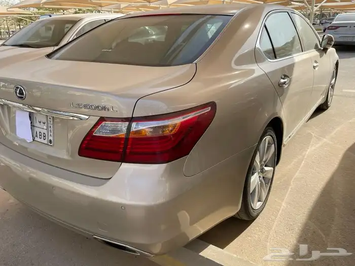 ((مباع)) لكزس ذهبي فاتح هايبرد LS600 وارد عبداللطيف نادر 1