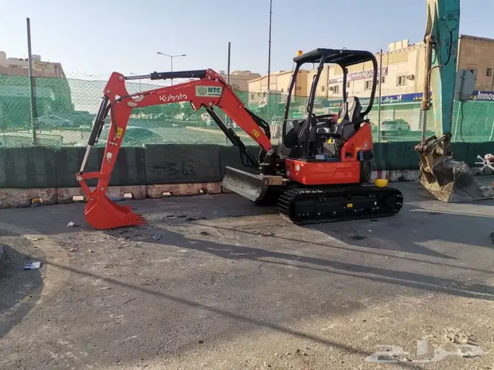 للايجار   بوكلين طويل   بكلين ميني صغير   ترنشر 4