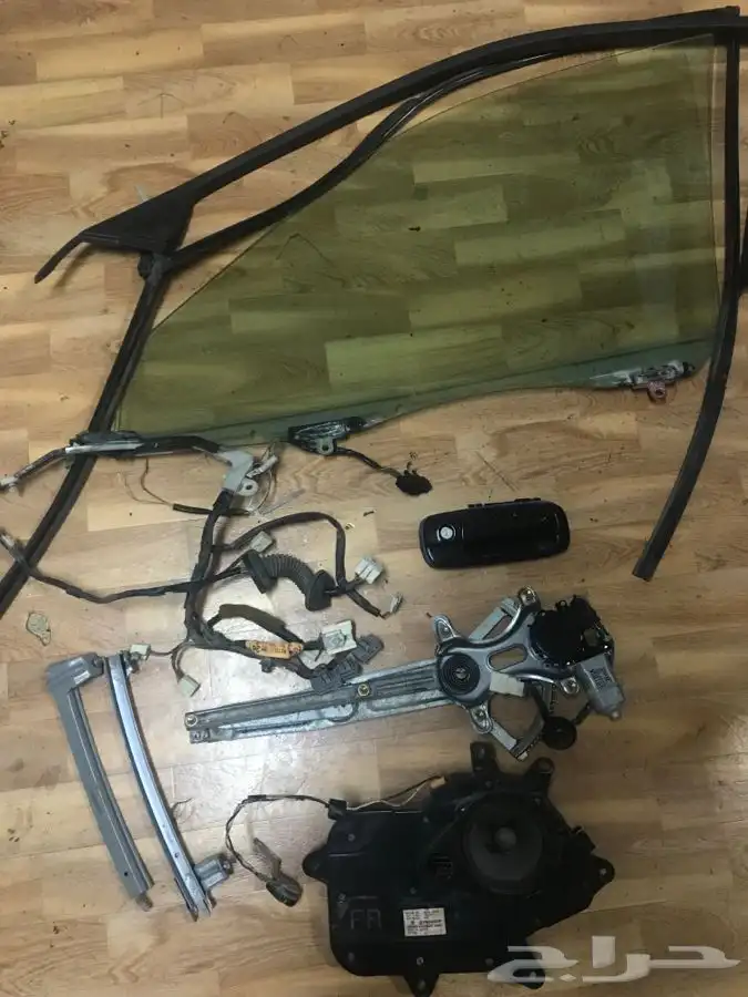 قزاز اصلي لكزس gs300 0