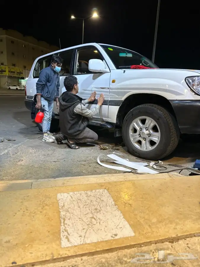 خط شطرطون لاندكروزر صالون 1