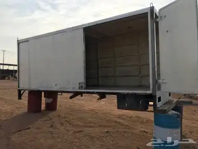 للبيع صندوق بضائع وماء بحائل 3