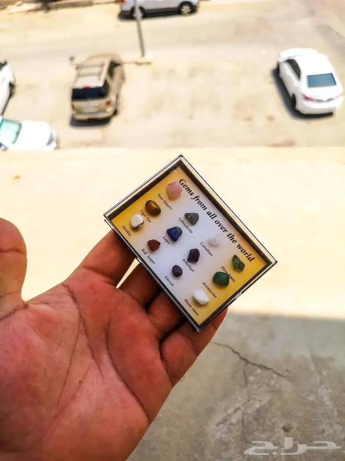 احجار طبيعية متنوعة 8