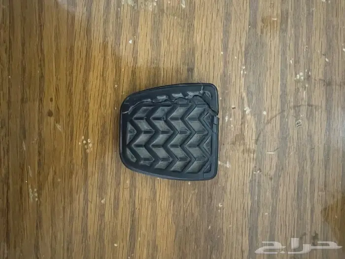 للبيع قطع غيار تويوتا هايلوكس موديل 2015 43