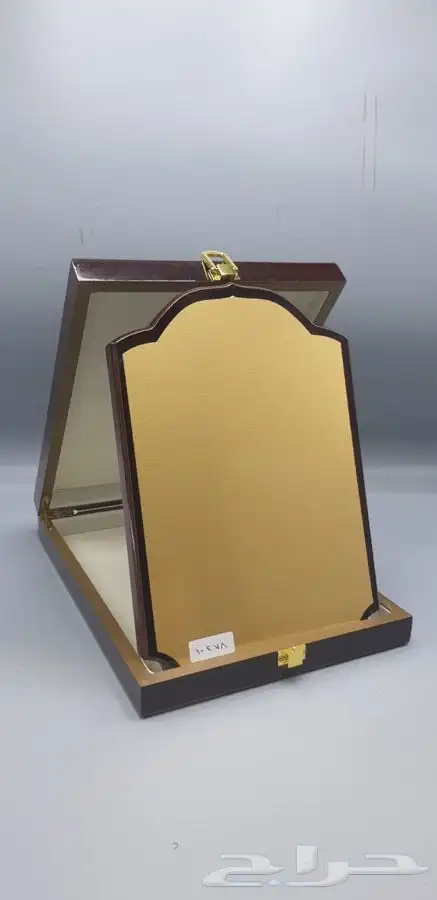 دروع ولوحات مكتبية بارخص الاسعار وخصم خاص للكميات 32