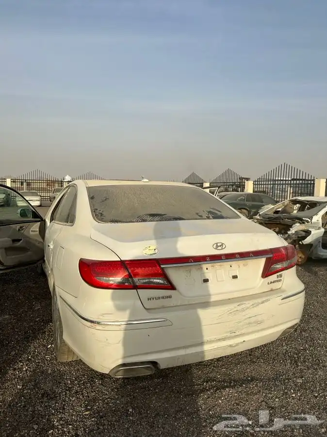 هونداي ازيرا فل كامل قطع غيار تشليح 1