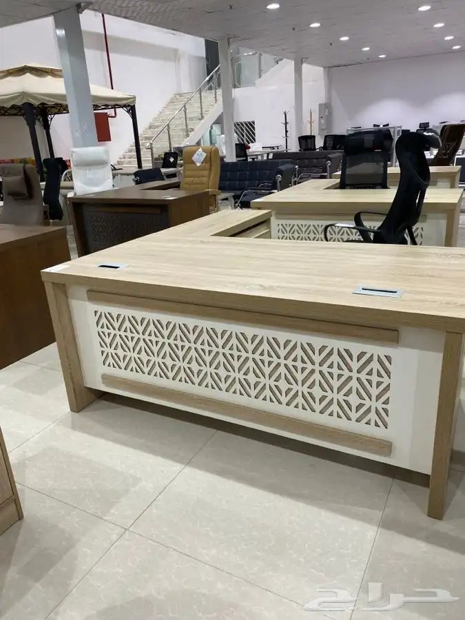 مكاتب دارسية مقاسات متوفر مقاس 120سم -140سم 2