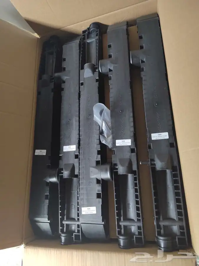 قطع غيار شاحنات ومعدات ثقيله 1