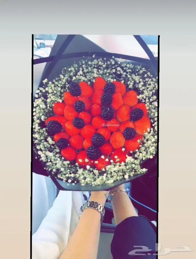 باقات فراولة ورد  50