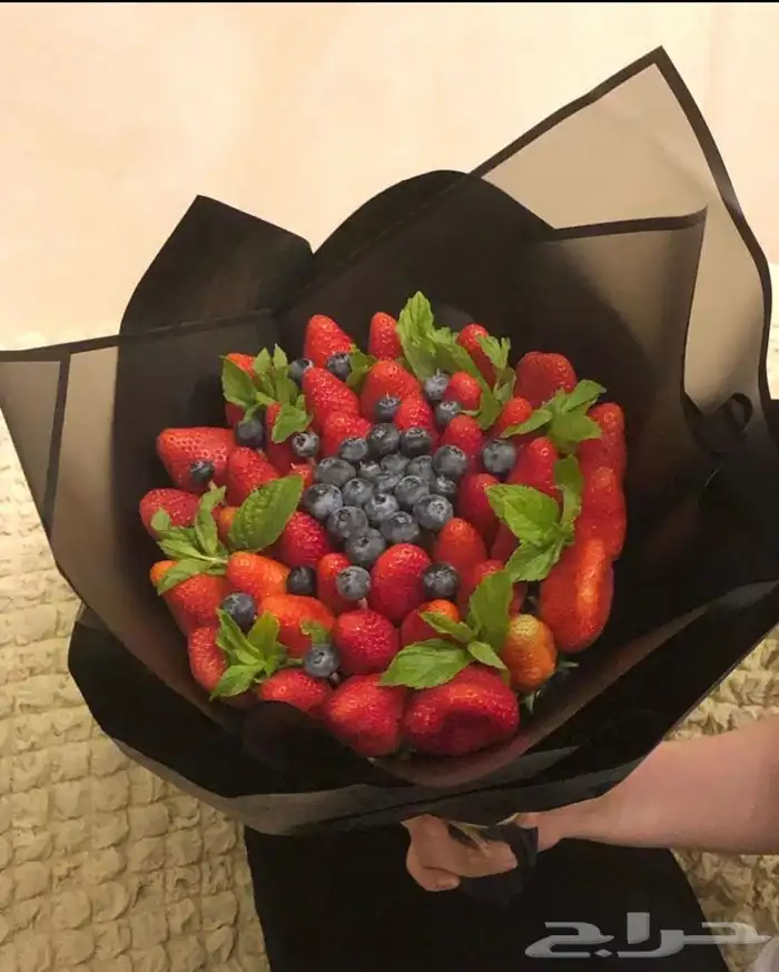 باقات فراولة ورد  34