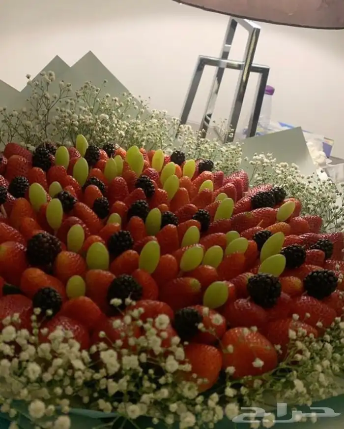 باقات فراولة ورد  35