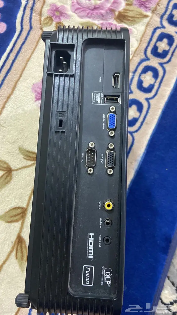 بروجكتر مع ريموت 3
