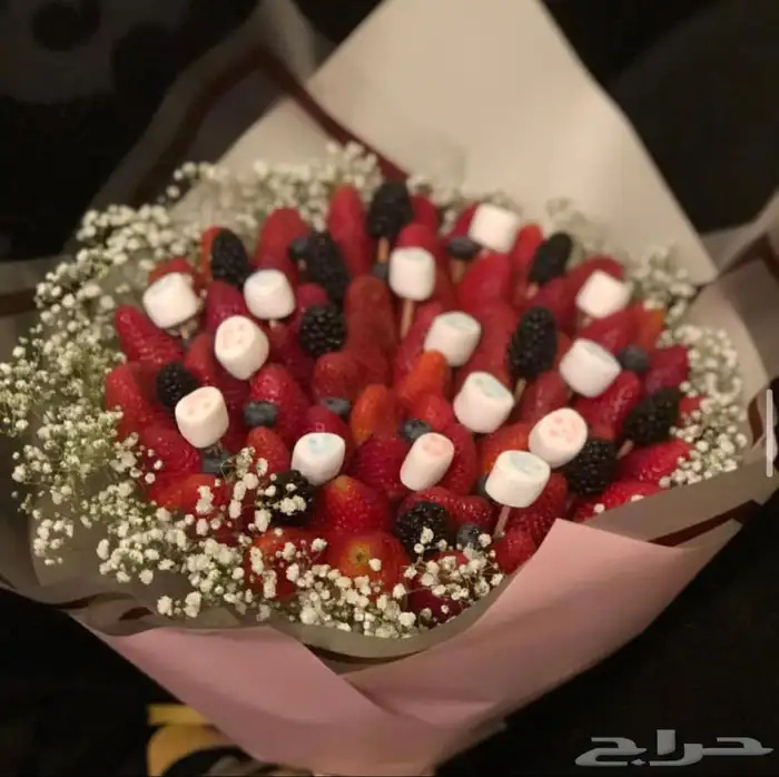 باقات فراولة ورد  37
