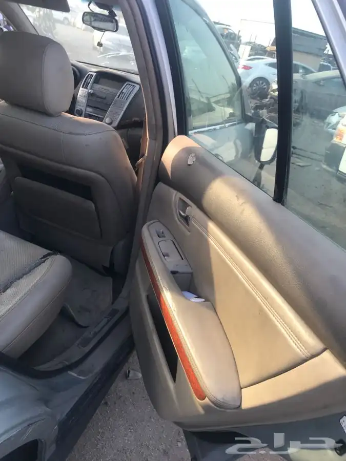 لكزس RX مديل 2004 تشليح بيع قطع غيار 8