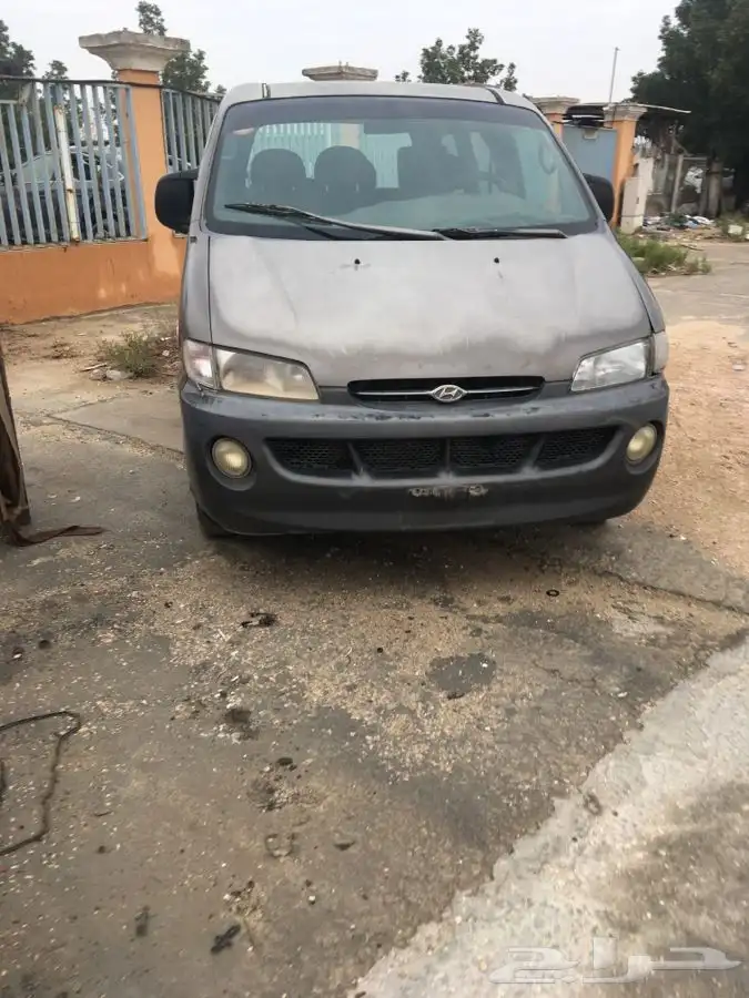 قطع غيار باص هيونداي H1 2000 0