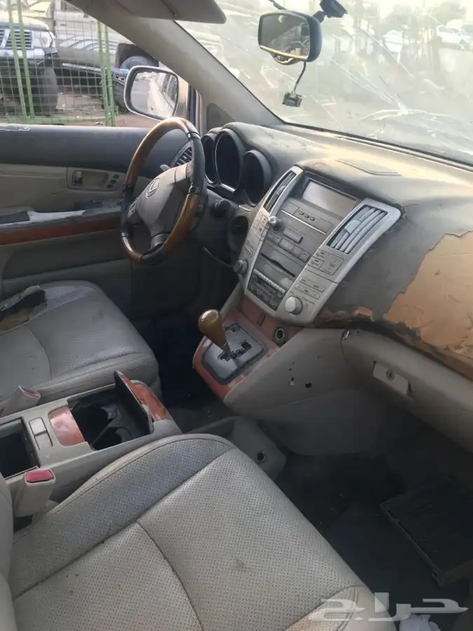 لكزس RX مديل 2004 تشليح بيع قطع غيار 9