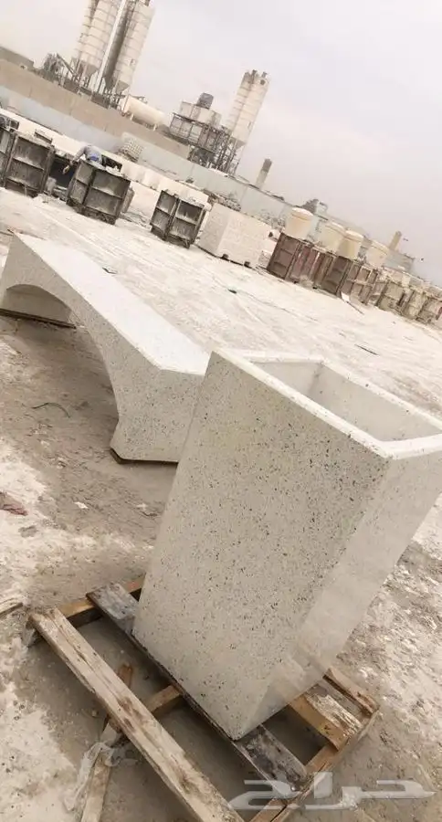 اعمده ديكوريه المنيوم حسب الشكل وحسب الامتار 84